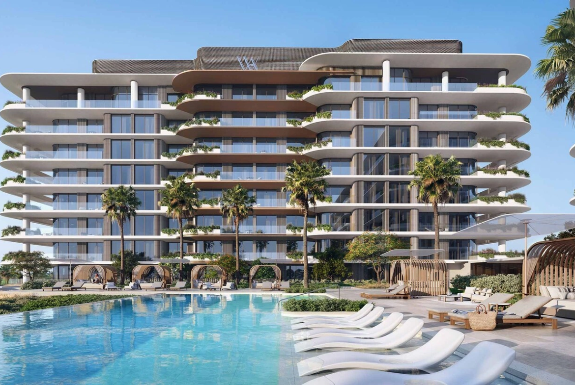 waldorf astoria residences yas pool side